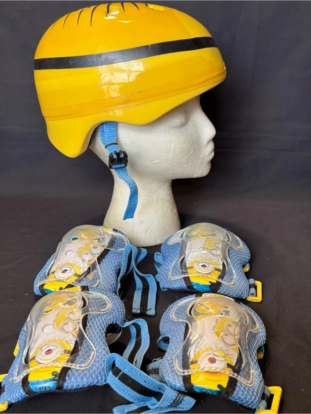 Despicable Me Minion-themed Kids Yellow & Light Blue Helmet and Knee/Elbow Pads